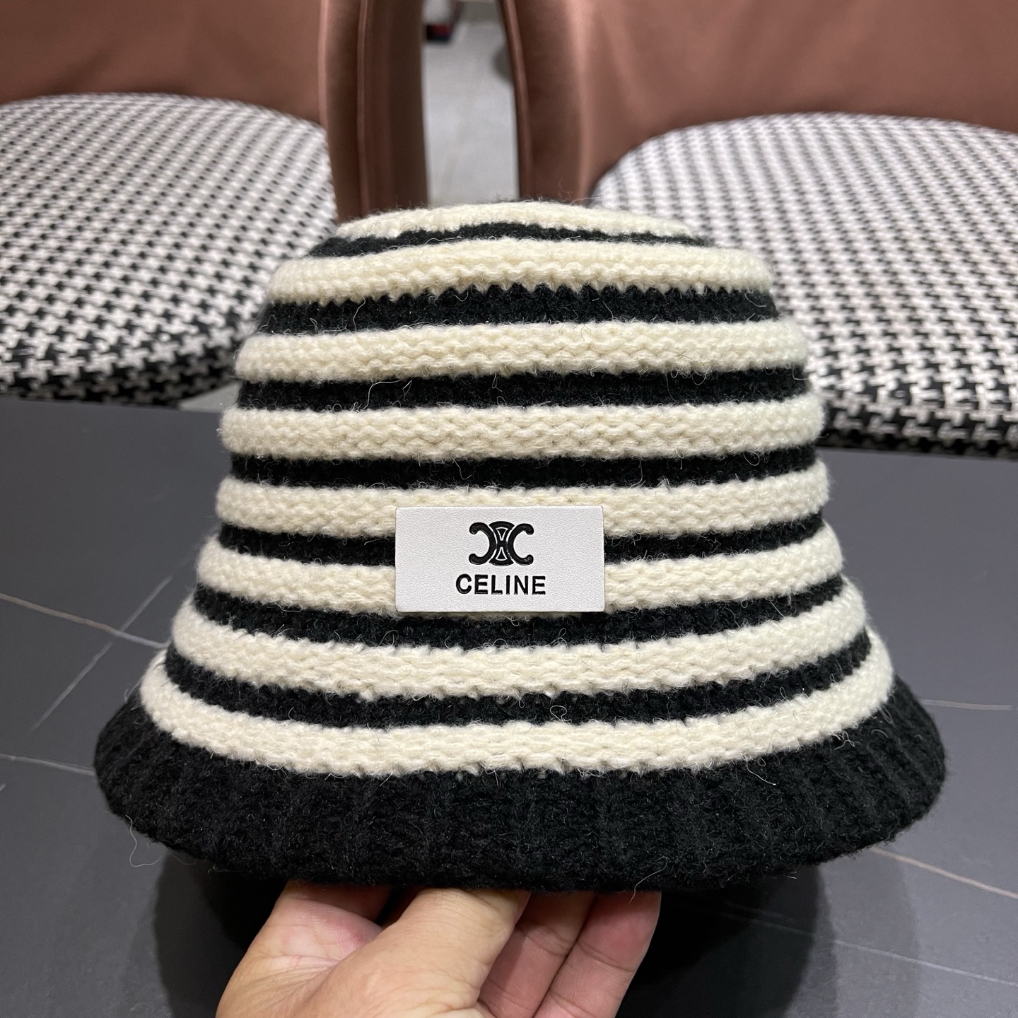 Celine 赛琳*定制版凯旋门羊羔毛盆帽女款水桶帽2025年爆款新款秋冬季帽子渔夫帽冬款