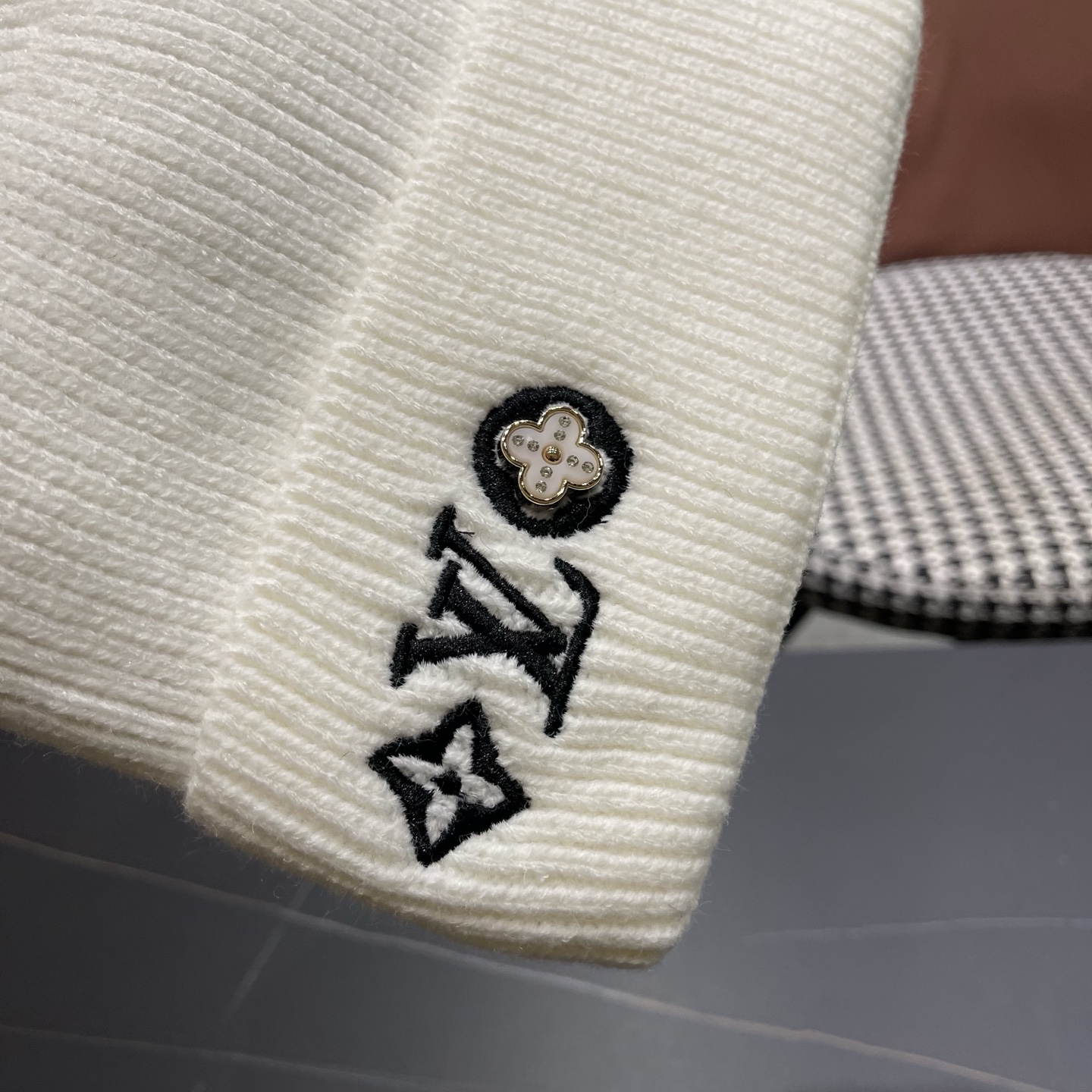 上新ꫛꫀꪝ ❥——❤LV 路易威登新品原单毛线帽 刺绣工艺 爆款