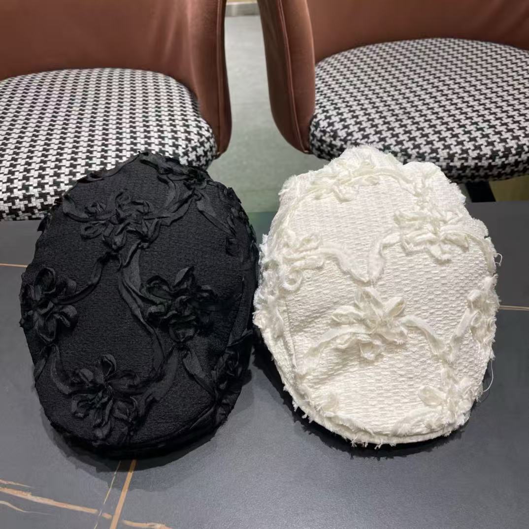 【CELINE赛琳】2024新款简约款贝雷帽，设计感满满，爆款出货，超级好搭，新款上架