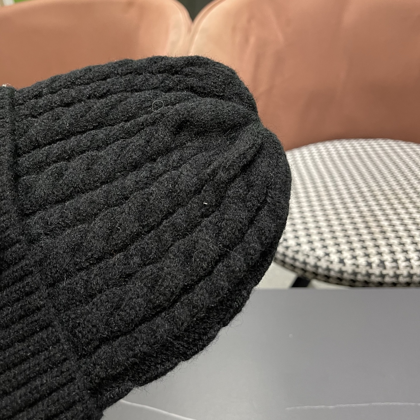 👒蒙‌口Moncler官‌网最新‎蒙​口针​织‌帽‎，配​蒙口专​柜‎防尘‌袋，防伪‎标签​内标洗​水标