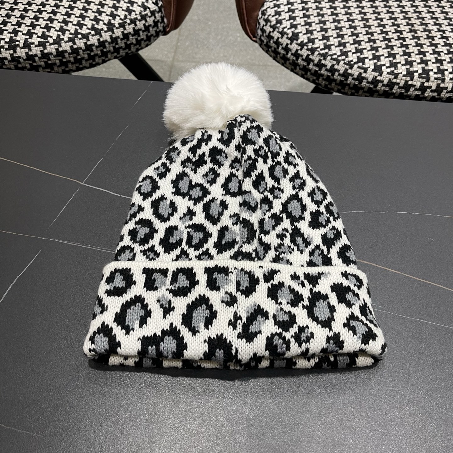 Lv路易威登冬季成人花豹帽子女保暖防寒毛线帽针织帽秋冬百搭骑车冬天月子帽时尚