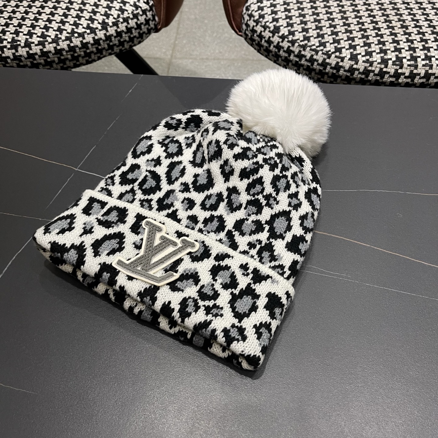 Lv路易威登冬季成人花豹帽子女保暖防寒毛线帽针织帽秋冬百搭骑车冬天月子帽时尚