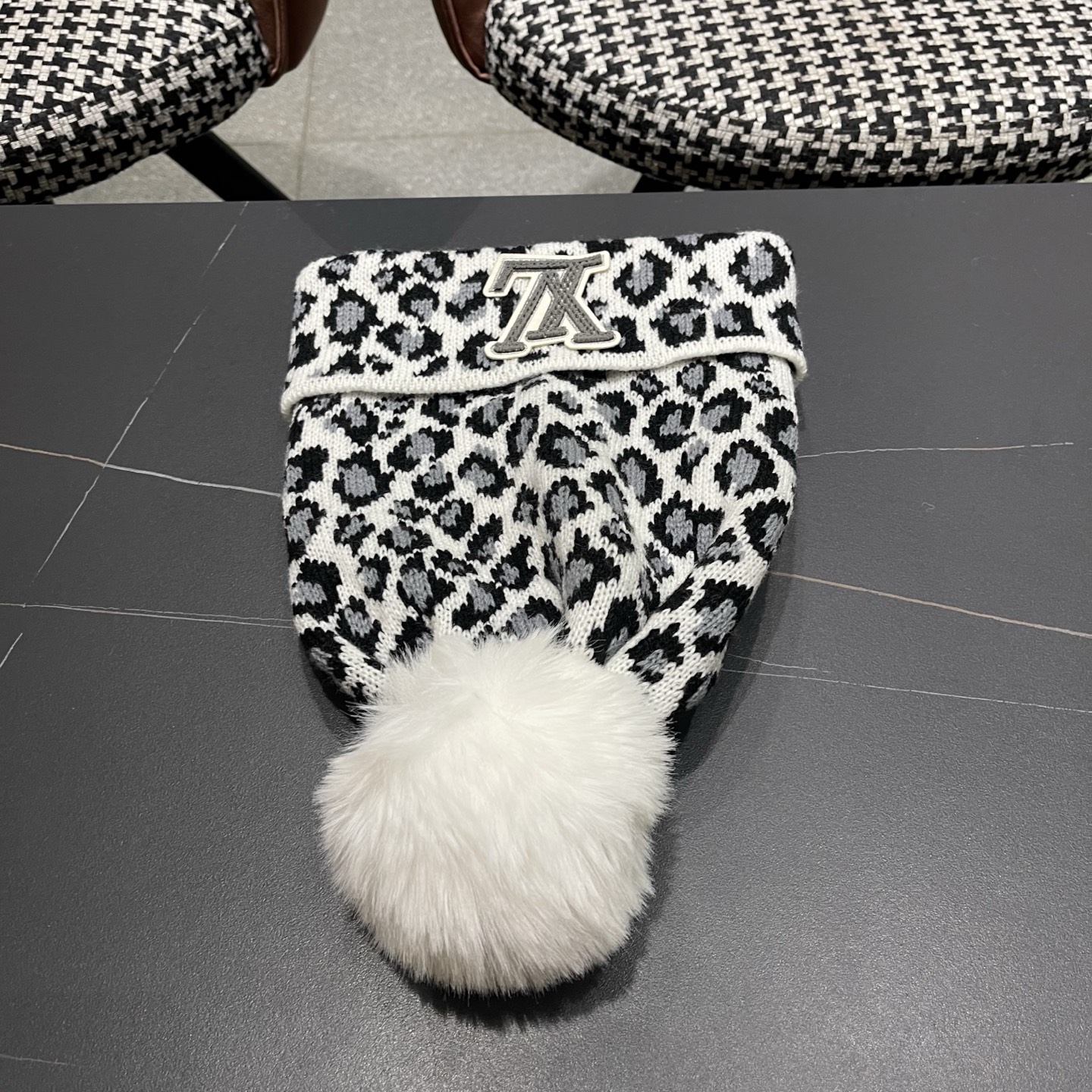 Lv路易威登冬季成人花豹帽子女保暖防寒毛线帽针织帽秋冬百搭骑车冬天月子帽时尚