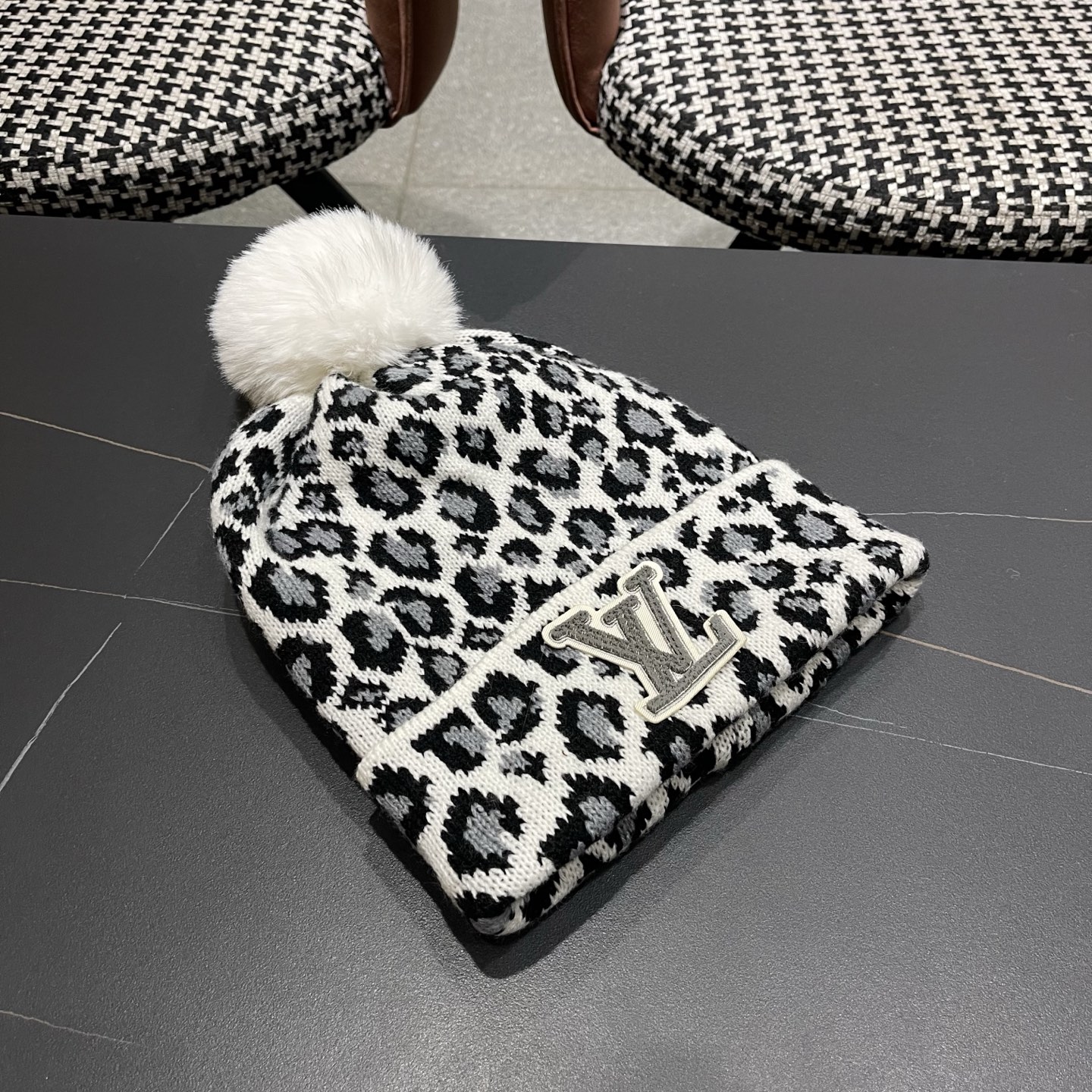 Lv路易威登冬季成人花豹帽子女保暖防寒毛线帽针织帽秋冬百搭骑车冬天月子帽时尚