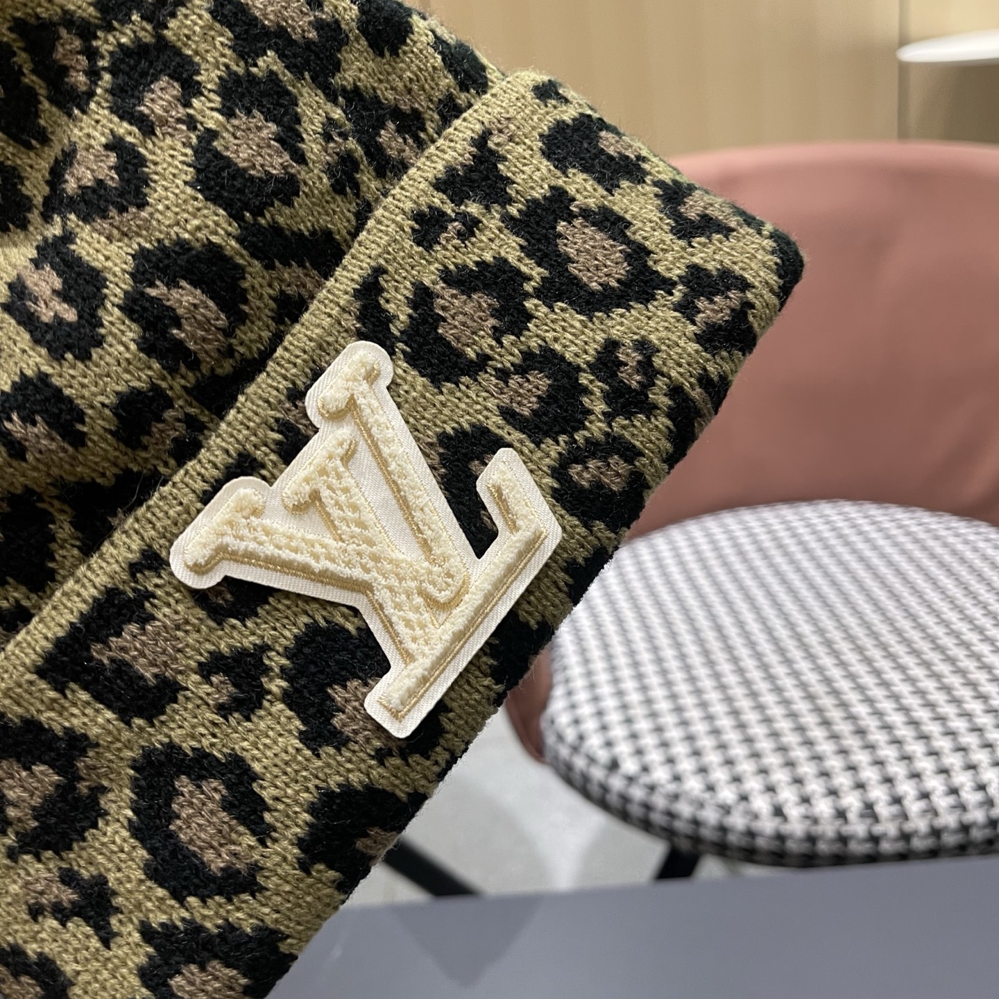 Lv路易威登冬季成人花豹帽子女保暖防寒毛线帽针织帽秋冬百搭骑车冬天月子帽时尚