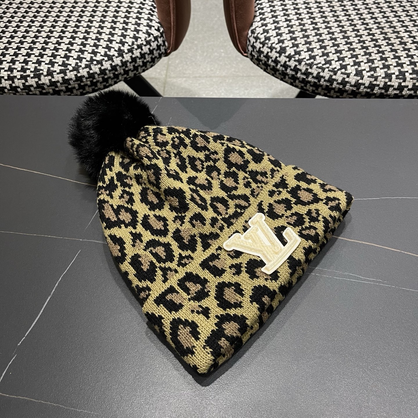 Lv路易威登冬季成人花豹帽子女保暖防寒毛线帽针织帽秋冬百搭骑车冬天月子帽时尚