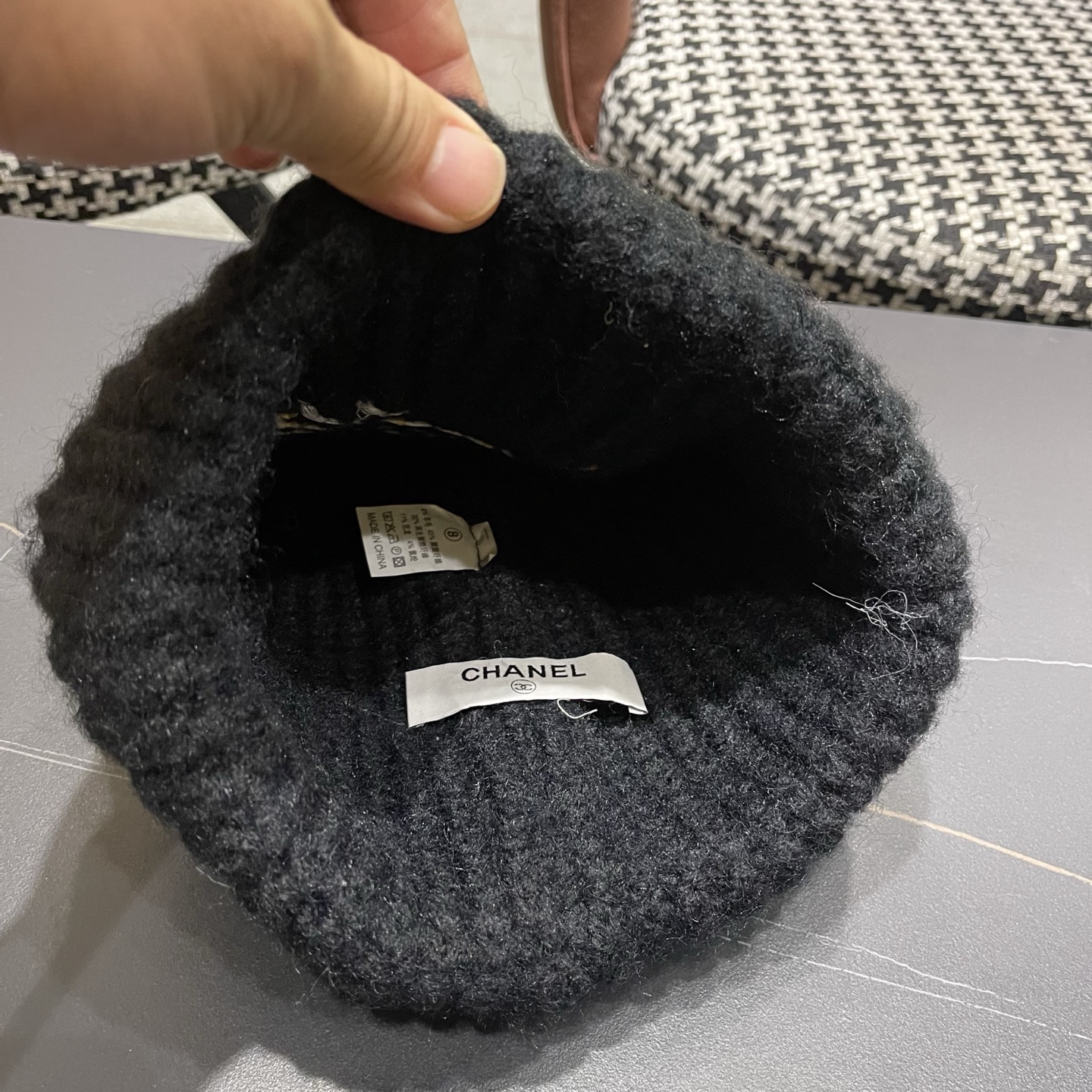 CHANEL香奈儿 新款彩虹刺绣毛线帽子女秋冬保暖护耳针织帽显脸小百搭包头帽冷帽