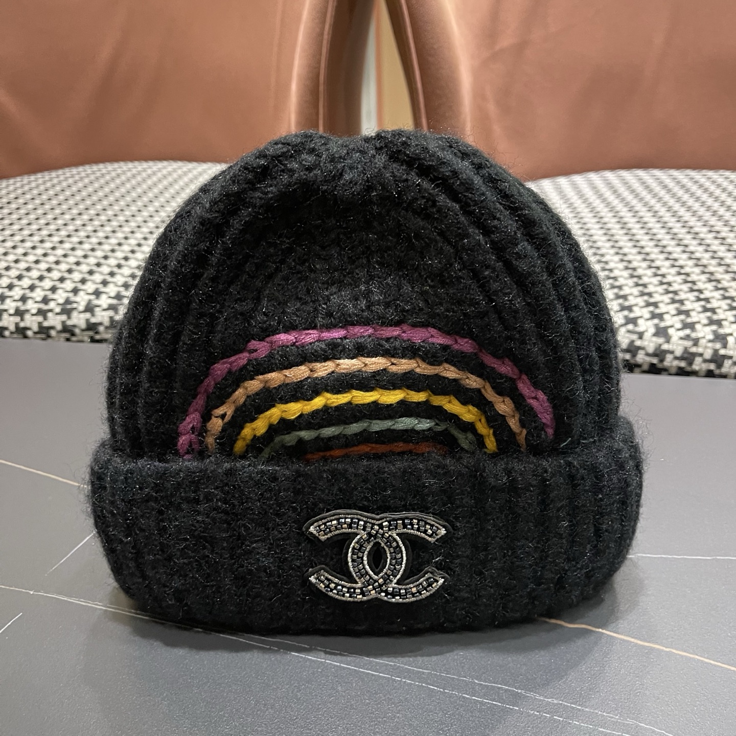 CHANEL香奈儿 新款彩虹刺绣毛线帽子女秋冬保暖护耳针织帽显脸小百搭包头帽冷帽