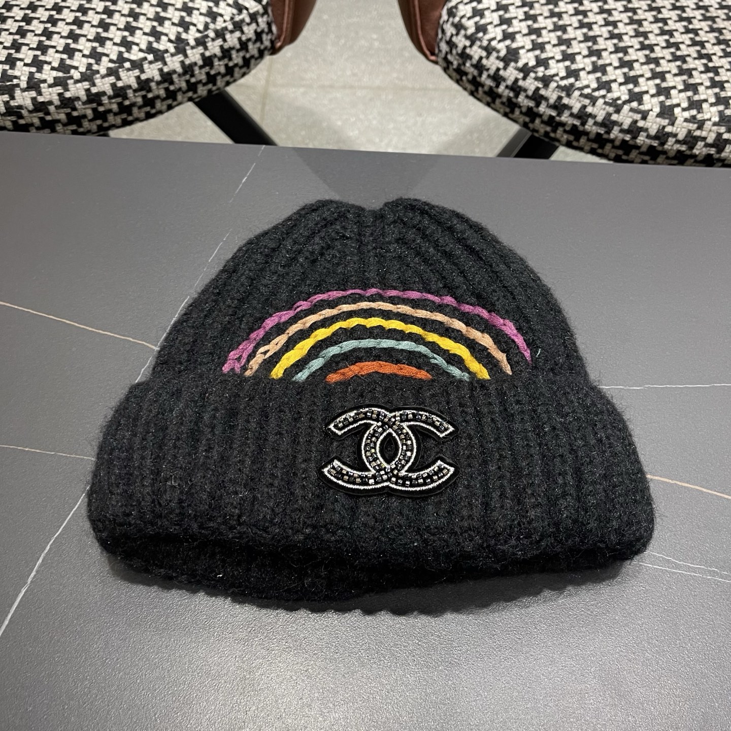 CHANEL香奈儿 新款彩虹刺绣毛线帽子女秋冬保暖护耳针织帽显脸小百搭包头帽冷帽