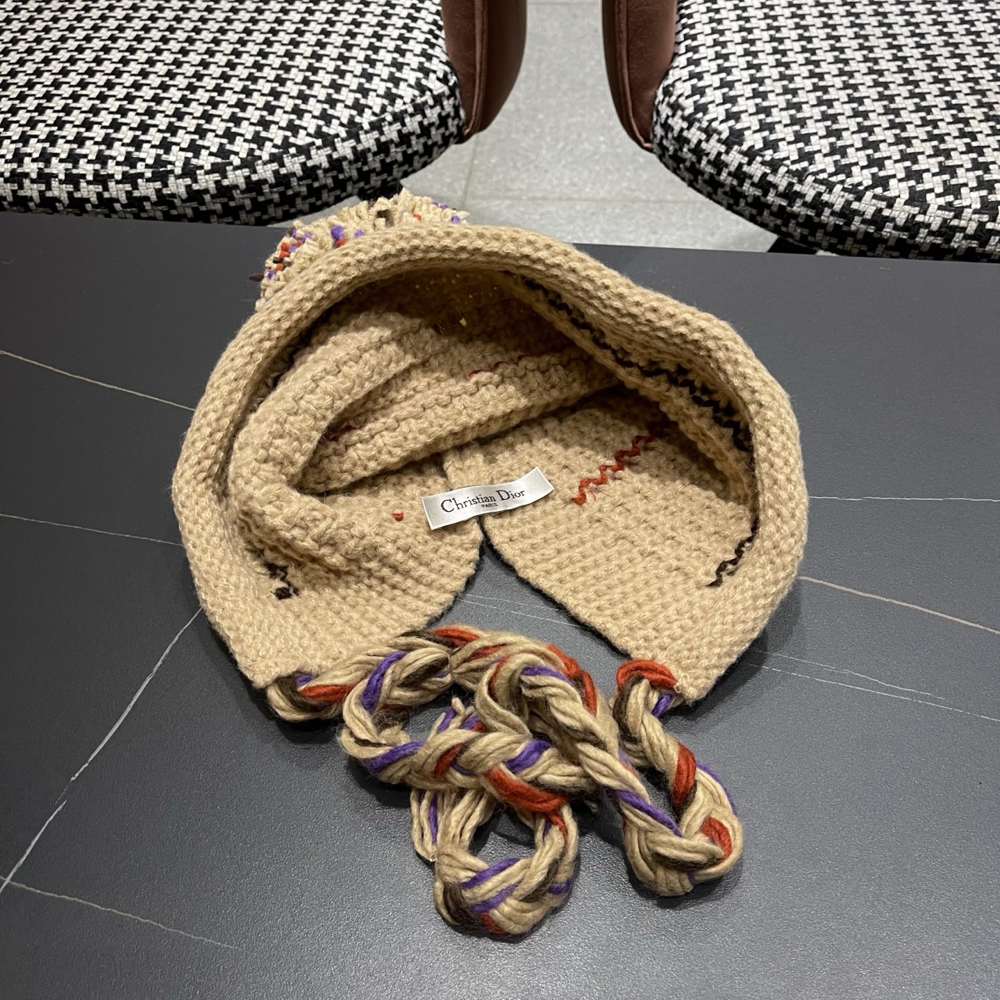 迪奥Dior 2025新款彩色条纹针织套头帽子女秋冬季保暖显脸小百搭护耳毛线帽