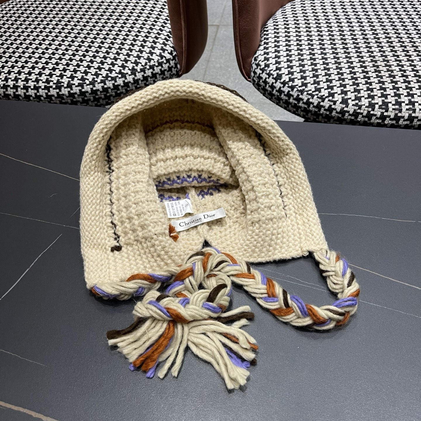 迪奥Dior 2025新款彩色条纹针织套头帽子女秋冬季保暖显脸小百搭护耳毛线帽