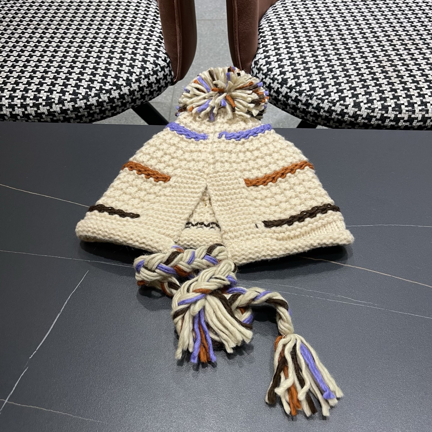 迪奥Dior 2025新款彩色条纹针织套头帽子女秋冬季保暖显脸小百搭护耳毛线帽