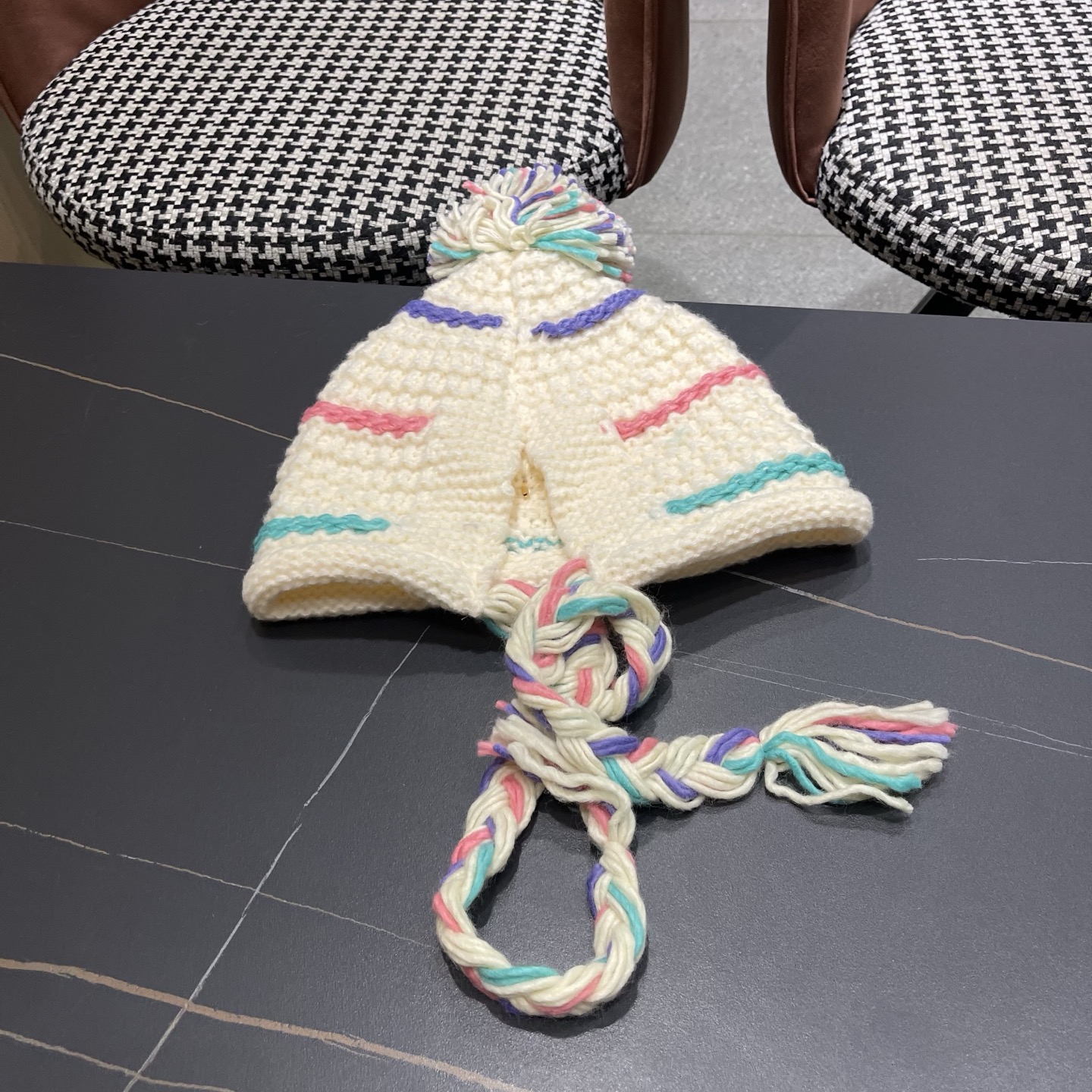 迪奥Dior 2025新款彩色条纹针织套头帽子女秋冬季保暖显脸小百搭护耳毛线帽