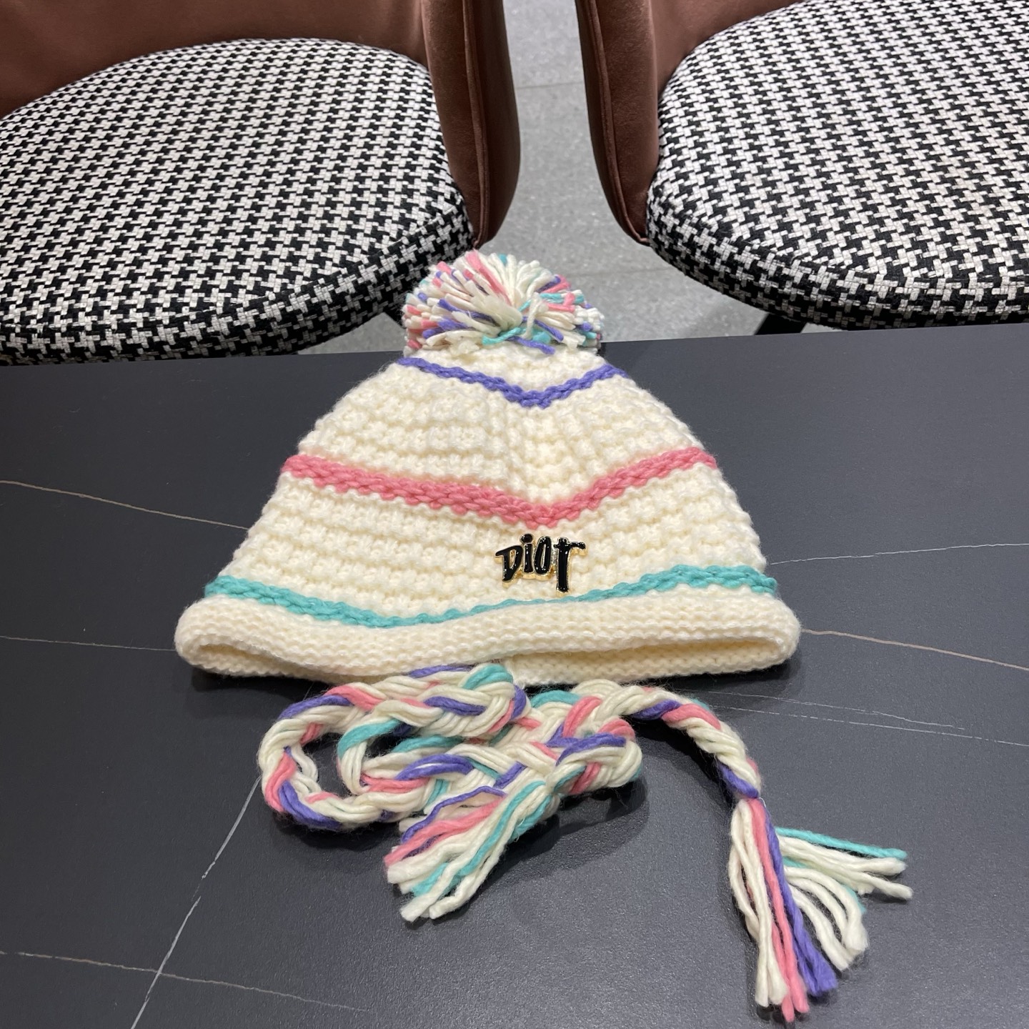 迪奥Dior 2025新款彩色条纹针织套头帽子女秋冬季保暖显脸小百搭护耳毛线帽