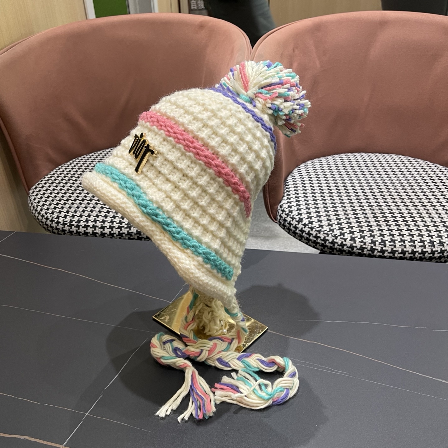 迪奥Dior 2025新款彩色条纹针织套头帽子女秋冬季保暖显脸小百搭护耳毛线帽