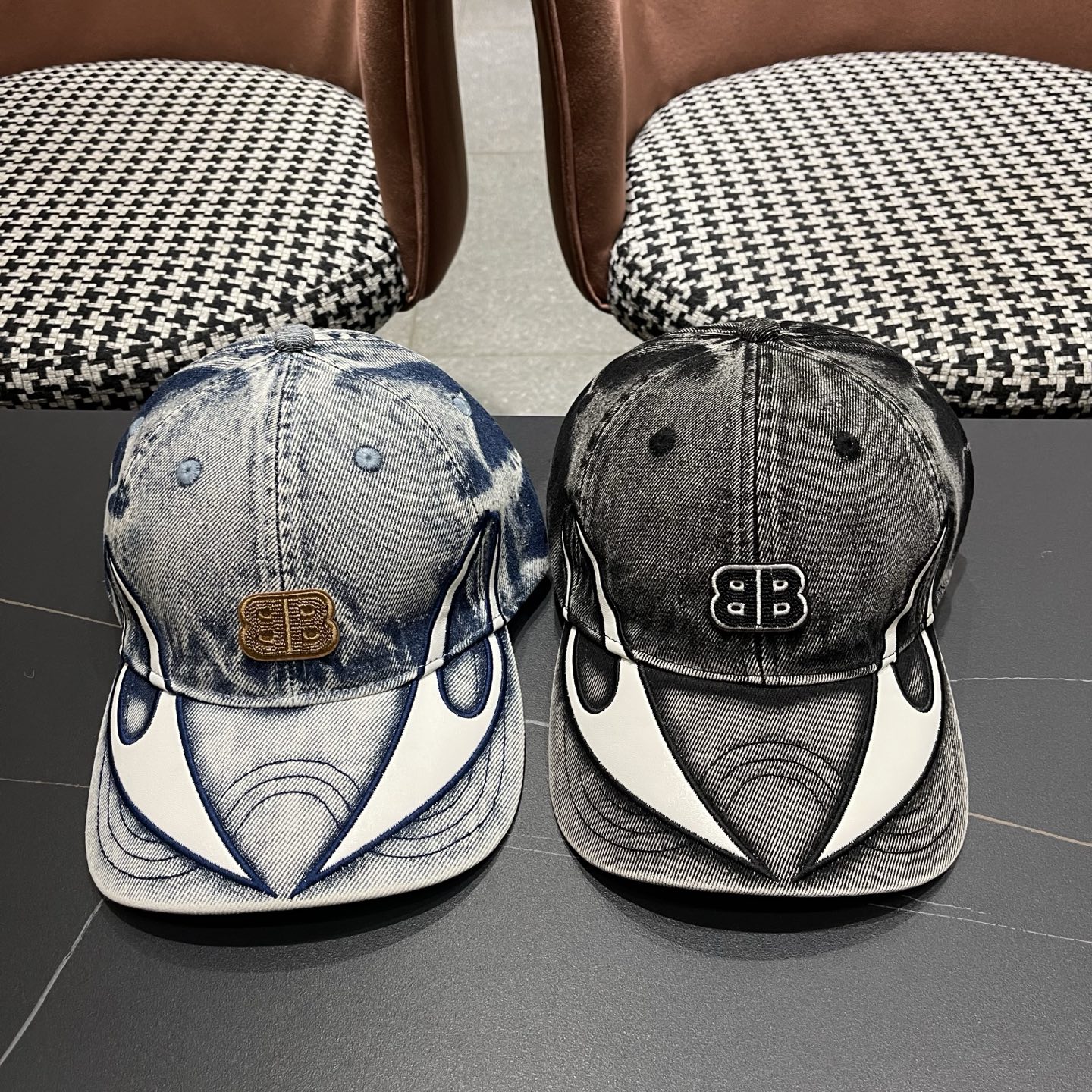 巴黎世家BALENCIAGA 美式水洗牛仔拼皮双刃火焰棒球帽男女街头潮牌大头围重工鸭舌帽子