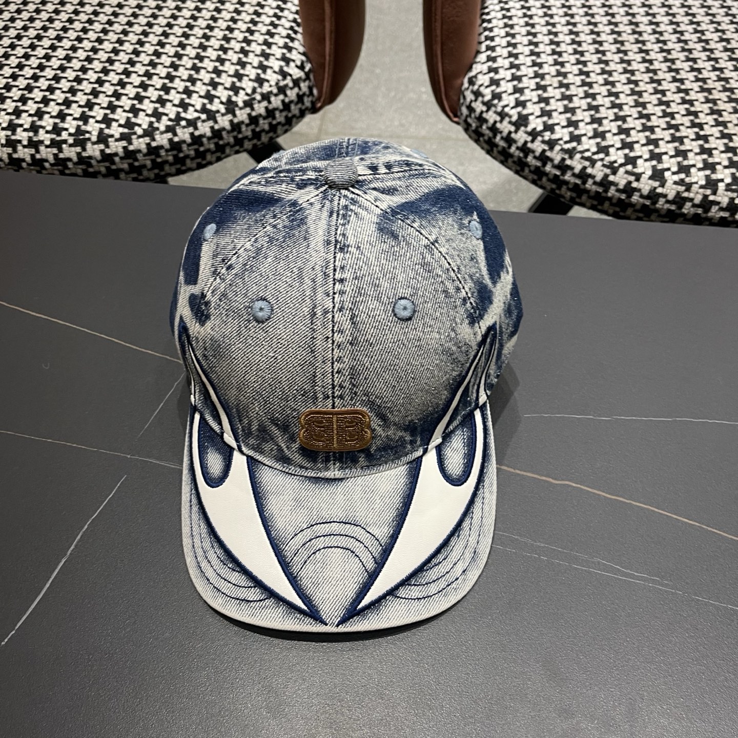 巴黎世家BALENCIAGA 美式水洗牛仔拼皮双刃火焰棒球帽男女街头潮牌大头围重工鸭舌帽子