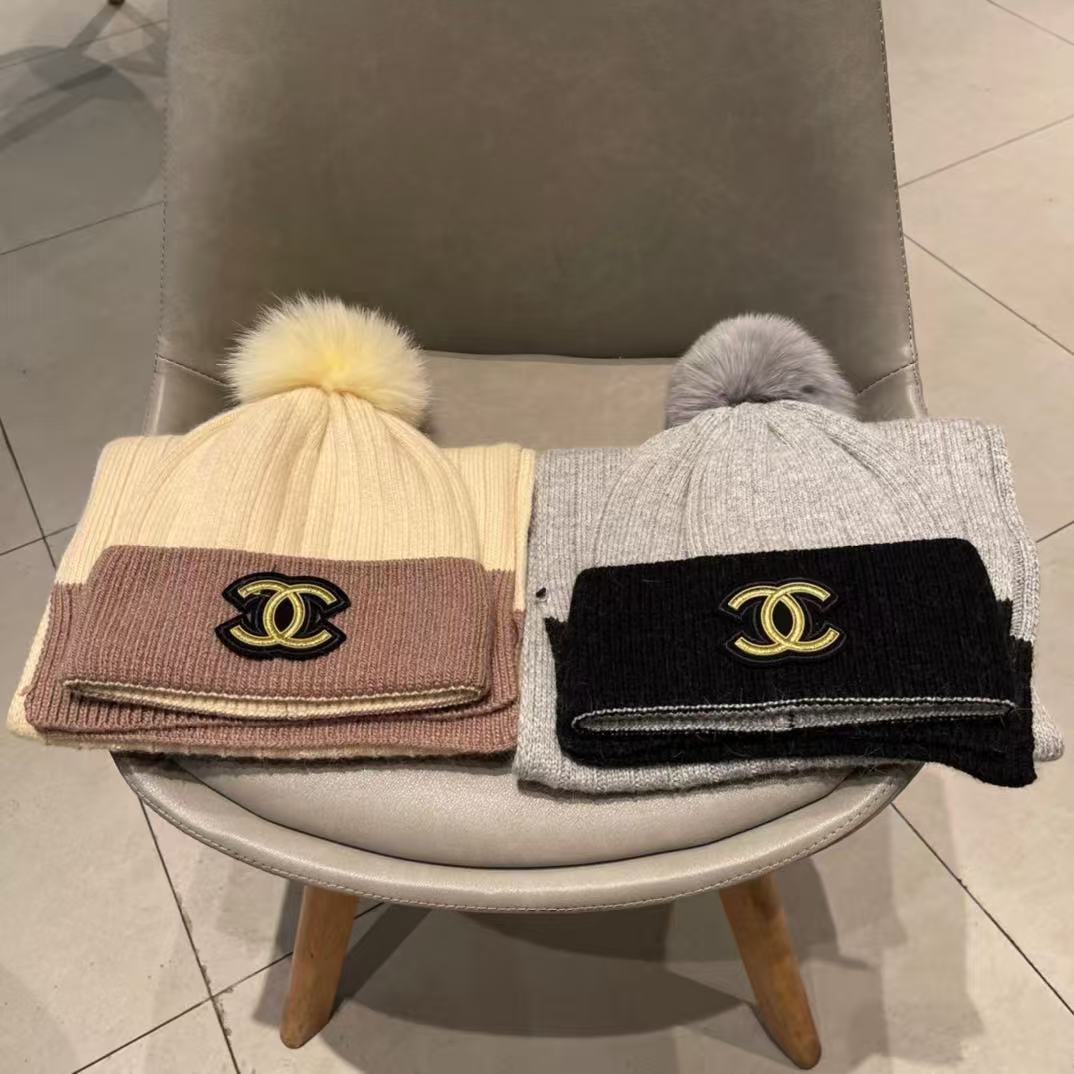 Chanel香奈儿2023秋冬新款羊毛套装，帽子围巾,百分百羊毛面料🦙，黑