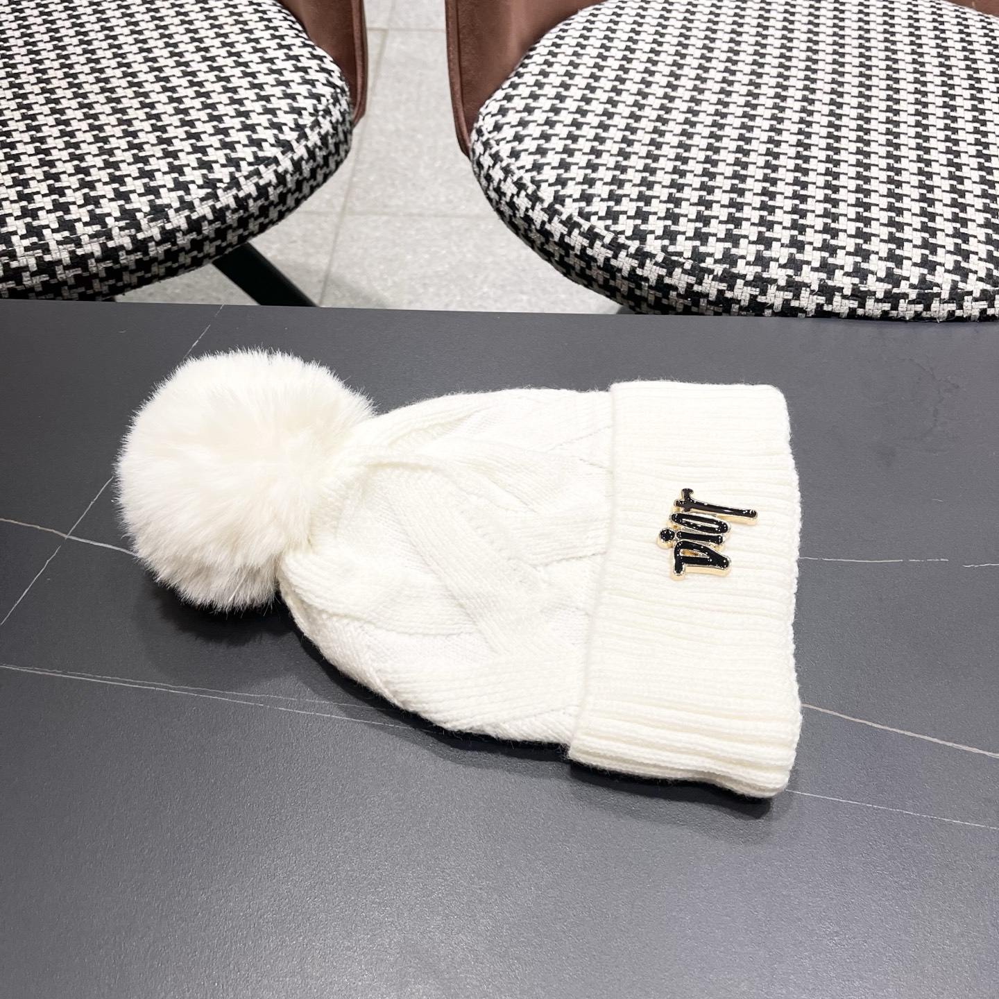 迪奥Dior兔毛毛线帽2025女秋冬韩版百搭日系保暖针织帽加厚护耳冷帽子