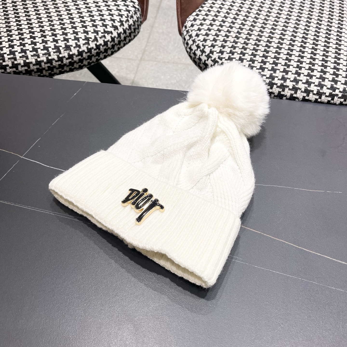 迪奥Dior兔毛毛线帽2025女秋冬韩版百搭日系保暖针织帽加厚护耳冷帽子