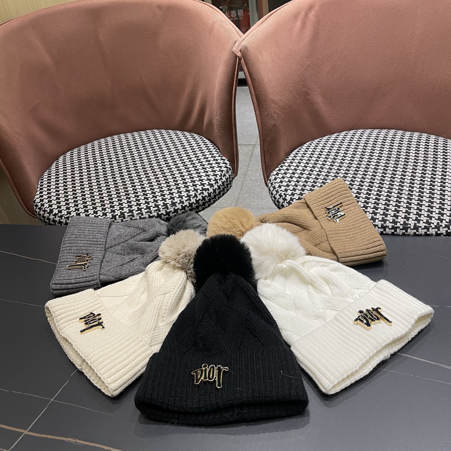 迪奥Dior兔毛毛线帽2025女秋冬韩版百搭日系保暖针织帽加厚护耳冷帽子