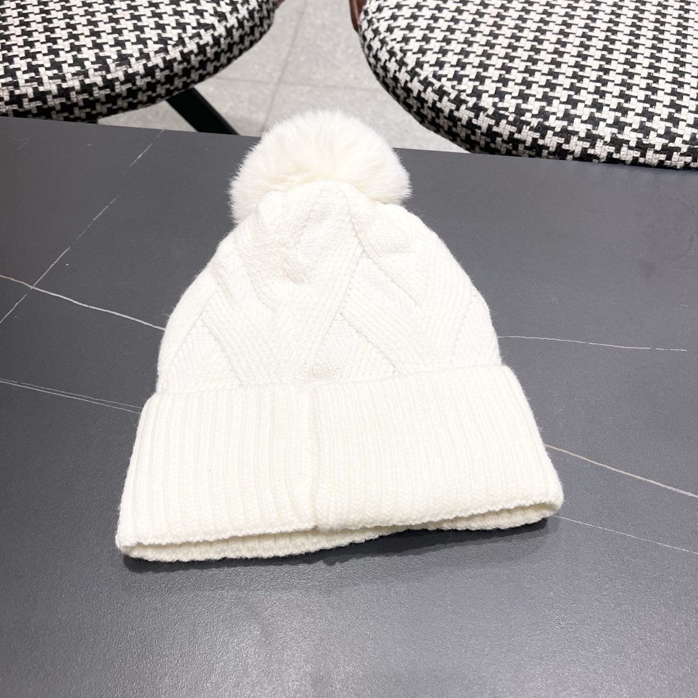 迪奥Dior兔毛毛线帽2025女秋冬韩版百搭日系保暖针织帽加厚护耳冷帽子