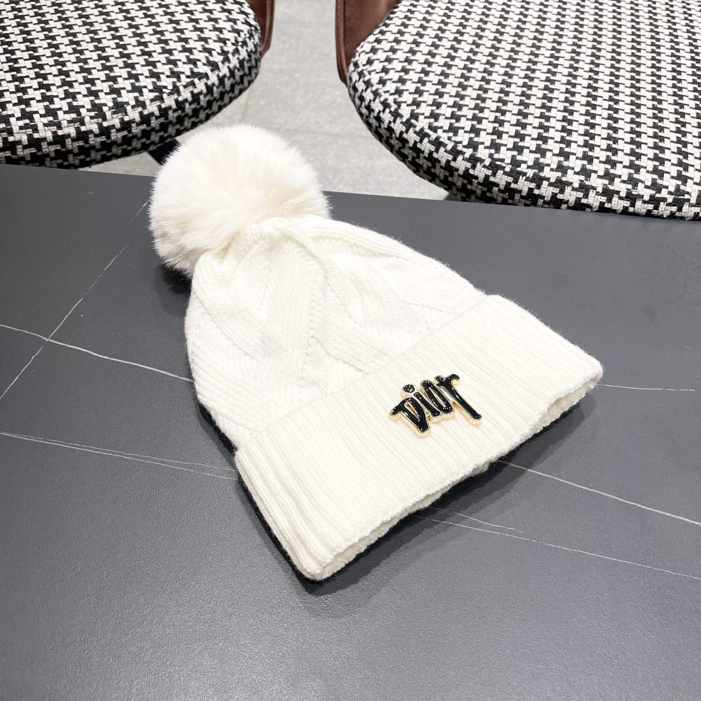 迪奥Dior兔毛毛线帽2025女秋冬韩版百搭日系保暖针织帽加厚护耳冷帽子