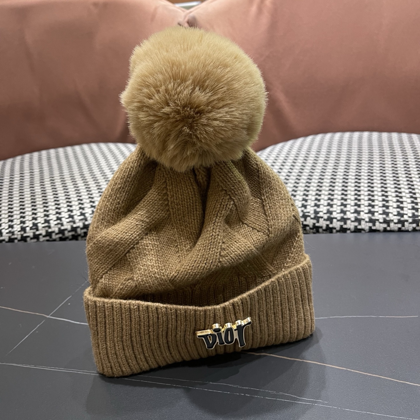 迪奥Dior兔毛毛线帽2025女秋冬韩版百搭日系保暖针织帽加厚护耳冷帽子