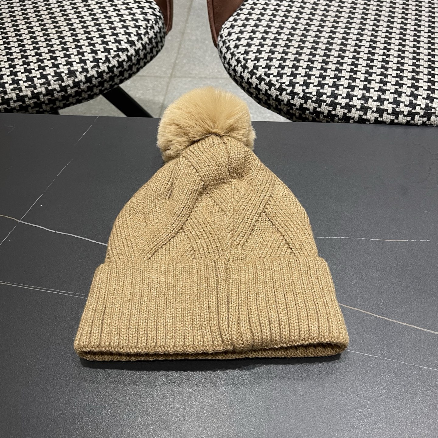 迪奥Dior兔毛毛线帽2025女秋冬韩版百搭日系保暖针织帽加厚护耳冷帽子