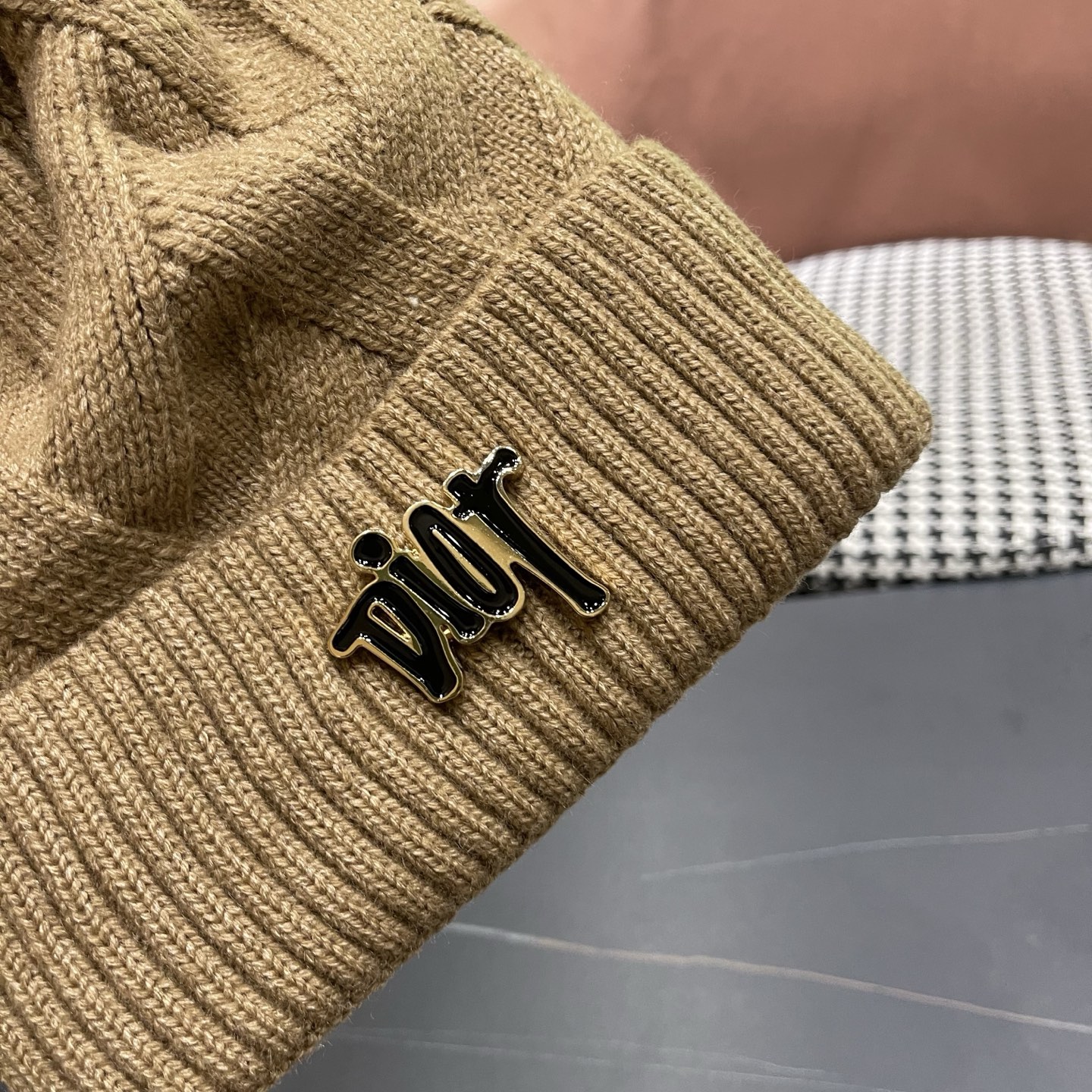 迪奥Dior兔毛毛线帽2025女秋冬韩版百搭日系保暖针织帽加厚护耳冷帽子