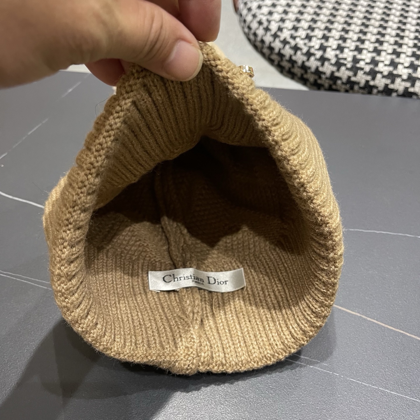 迪奥Dior兔毛毛线帽2025女秋冬韩版百搭日系保暖针织帽加厚护耳冷帽子