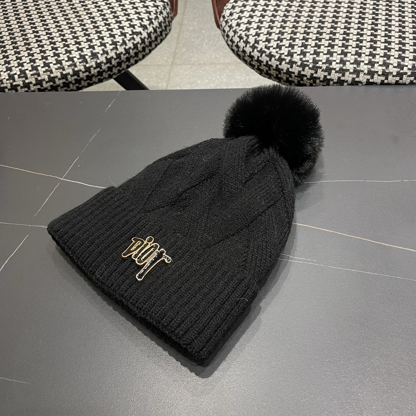 迪奥Dior兔毛毛线帽2025女秋冬韩版百搭日系保暖针织帽加厚护耳冷帽子