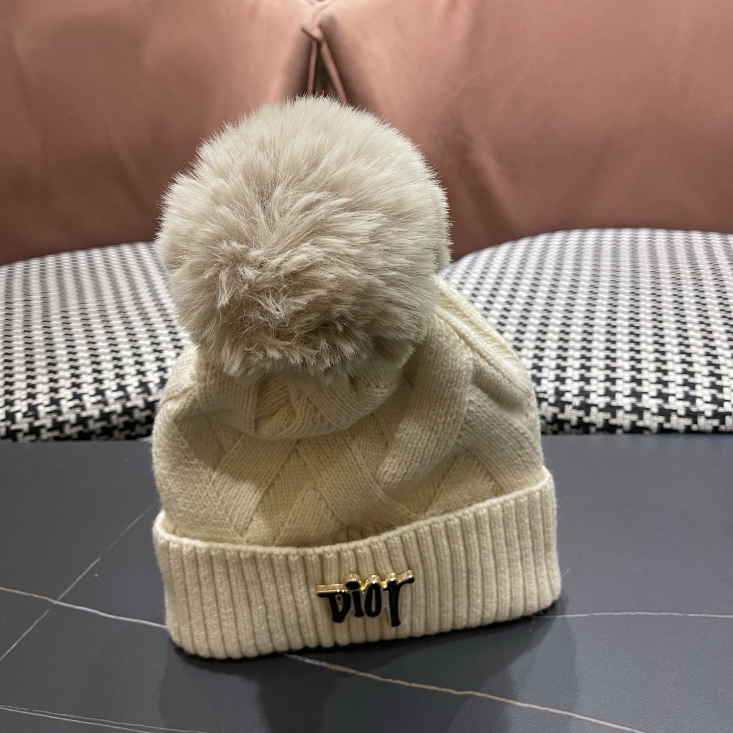 迪奥Dior兔毛毛线帽2025女秋冬韩版百搭日系保暖针织帽加厚护耳冷帽子