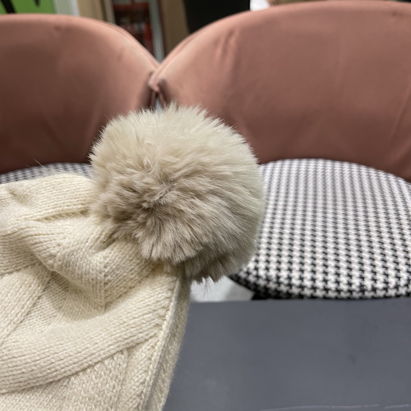 迪奥Dior兔毛毛线帽2025女秋冬韩版百搭日系保暖针织帽加厚护耳冷帽子