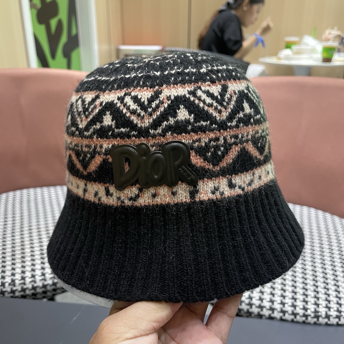 迪奥DIOR2025秋冬渔夫帽针织盆帽韩版时尚百搭毛线帽子新款水桶帽网红ins