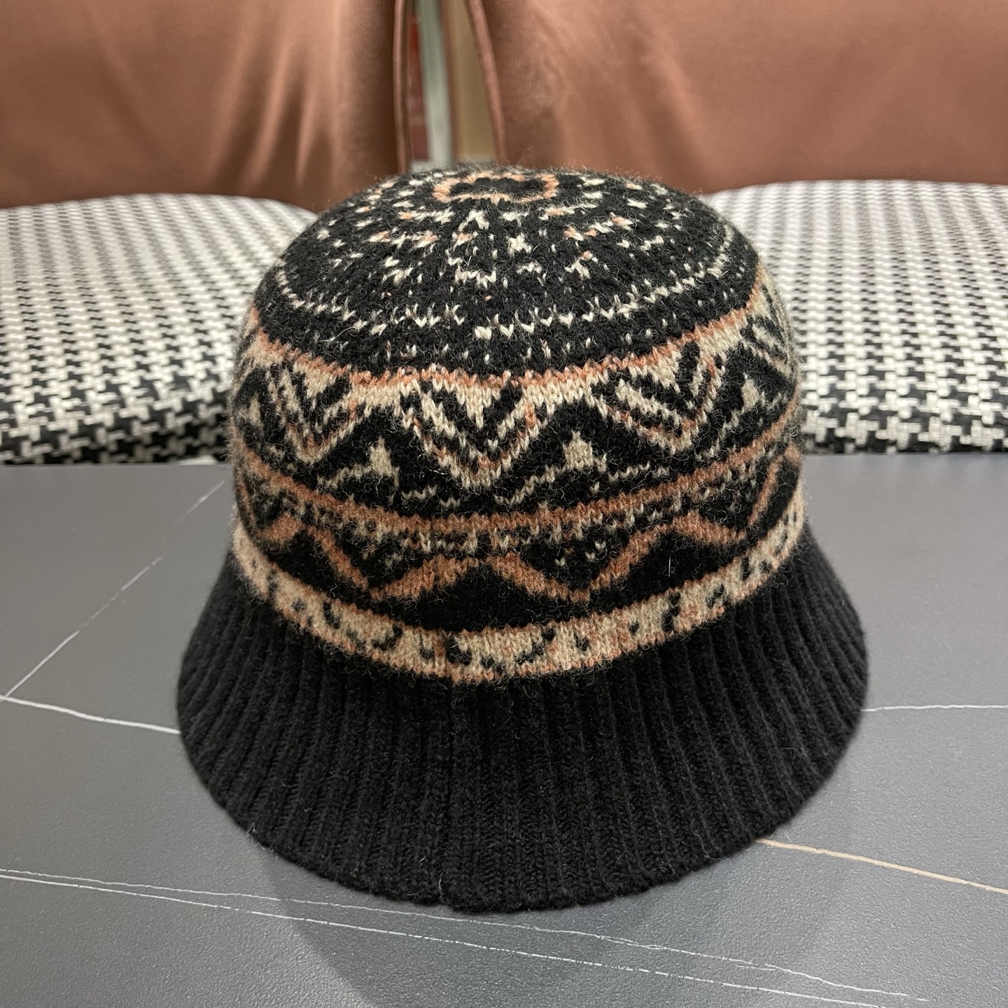 迪奥DIOR2025秋冬渔夫帽针织盆帽韩版时尚百搭毛线帽子新款水桶帽网红ins