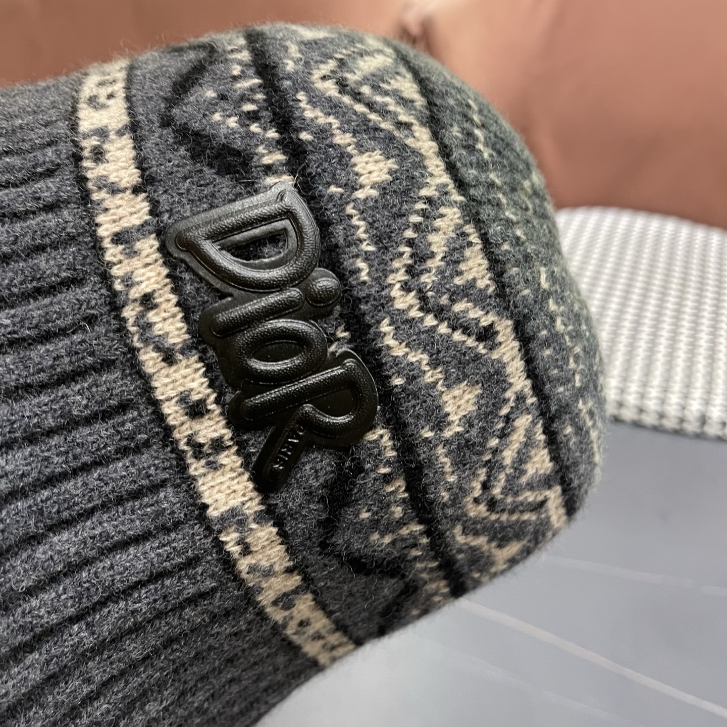 迪奥DIOR2025秋冬渔夫帽针织盆帽韩版时尚百搭毛线帽子新款水桶帽网红ins