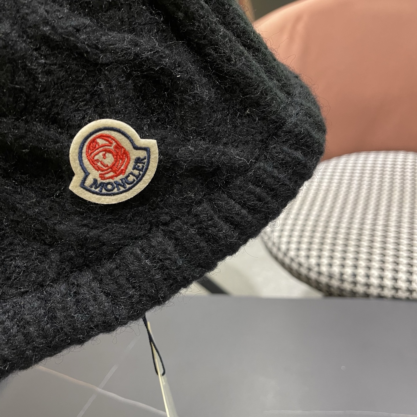 MONCLER蒙口2025麻花针织毛线帽，好品质高端大气，超火爆💖质感很赞，时尚潮流！冬天必备单品，男女