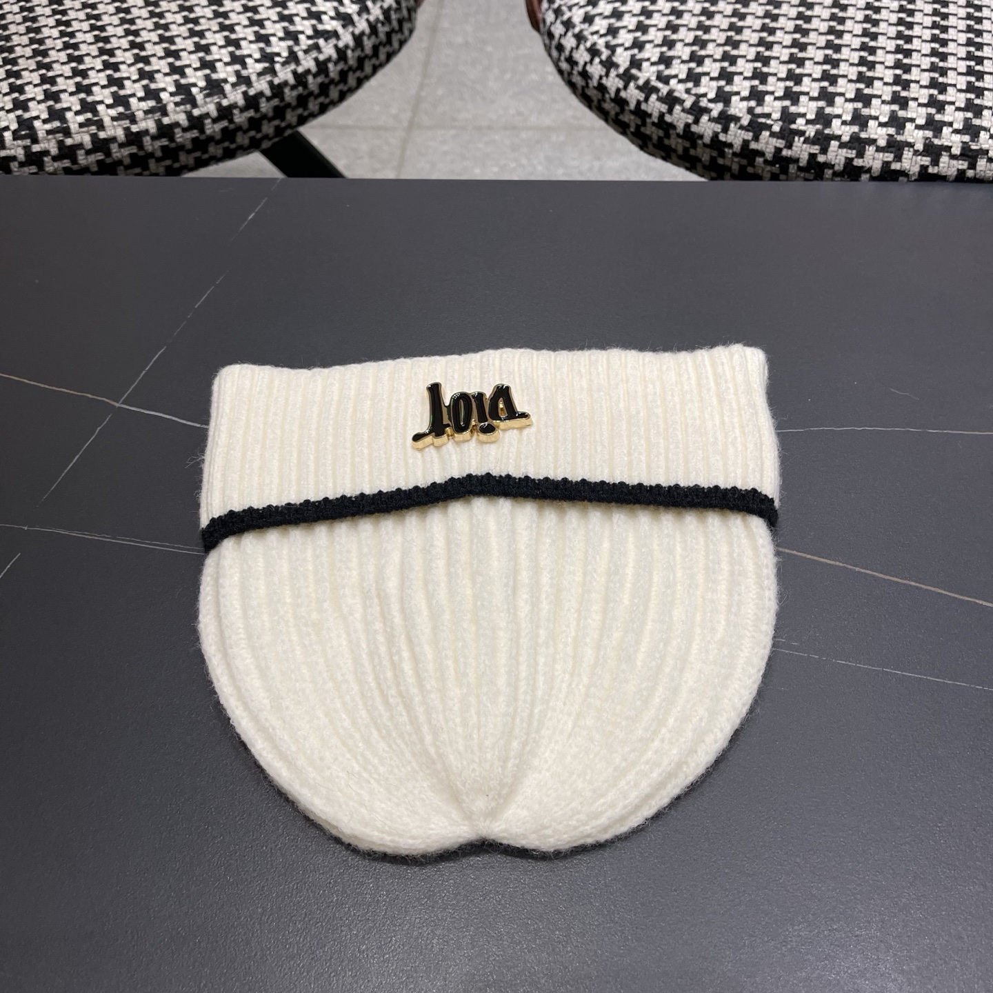 【DIOR迪奥】2025秋冬新款大牌针织毛线帽，韩版设计秋冬穿搭必备