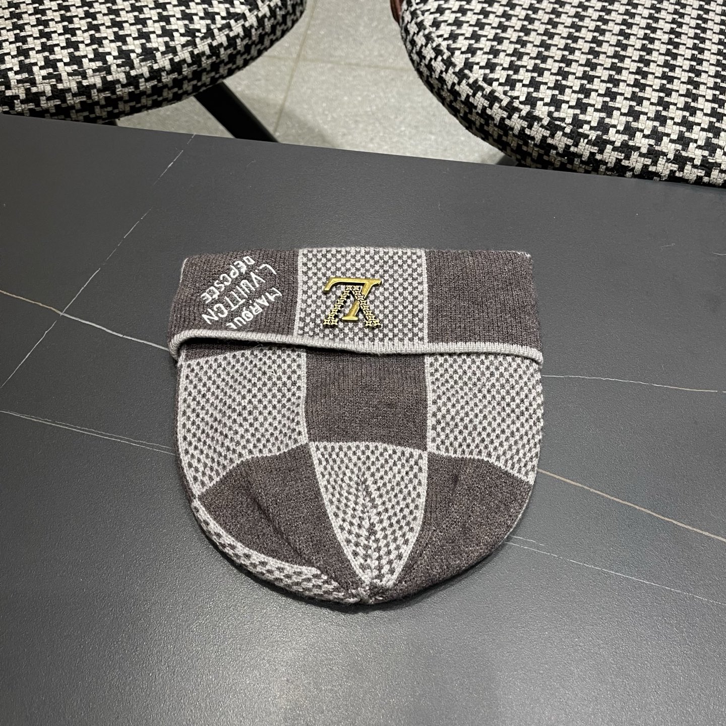 LV路易威登经典原单毛线帽，采用精选羊毛面料，超高羊毛成份，‼️手感超柔软，弹性极佳，市场品质多多，亲们