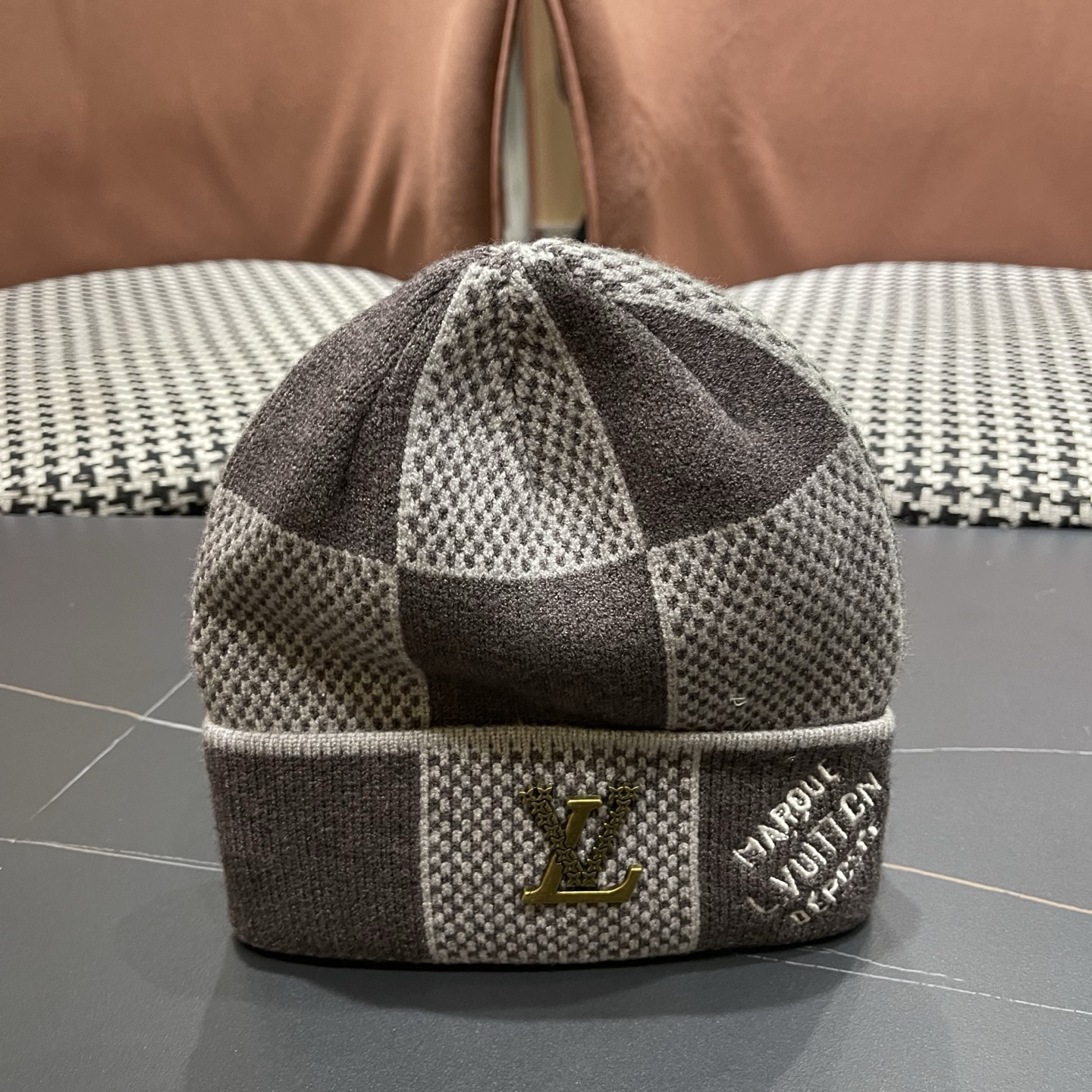 LV路易威登经典原单毛线帽，采用精选羊毛面料，超高羊毛成份，‼️手感超柔软，弹性极佳，市场品质多多，亲们