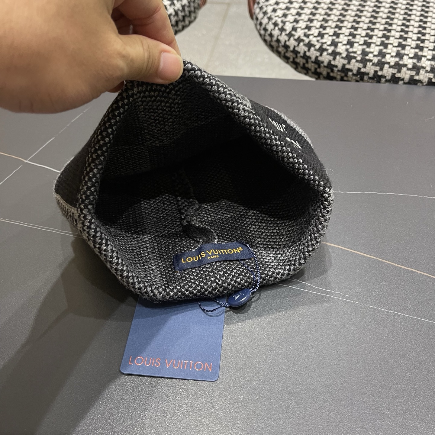 LV路易威登经典原单毛线帽，采用精选羊毛面料，超高羊毛成份，‼️手感超柔软，弹性极佳，市场品质多多，亲们