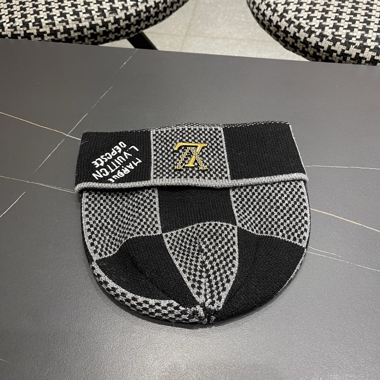 LV路易威登经典原单毛线帽，采用精选羊毛面料，超高羊毛成份，‼️手感超柔软，弹性极佳，市场品质多多，亲们