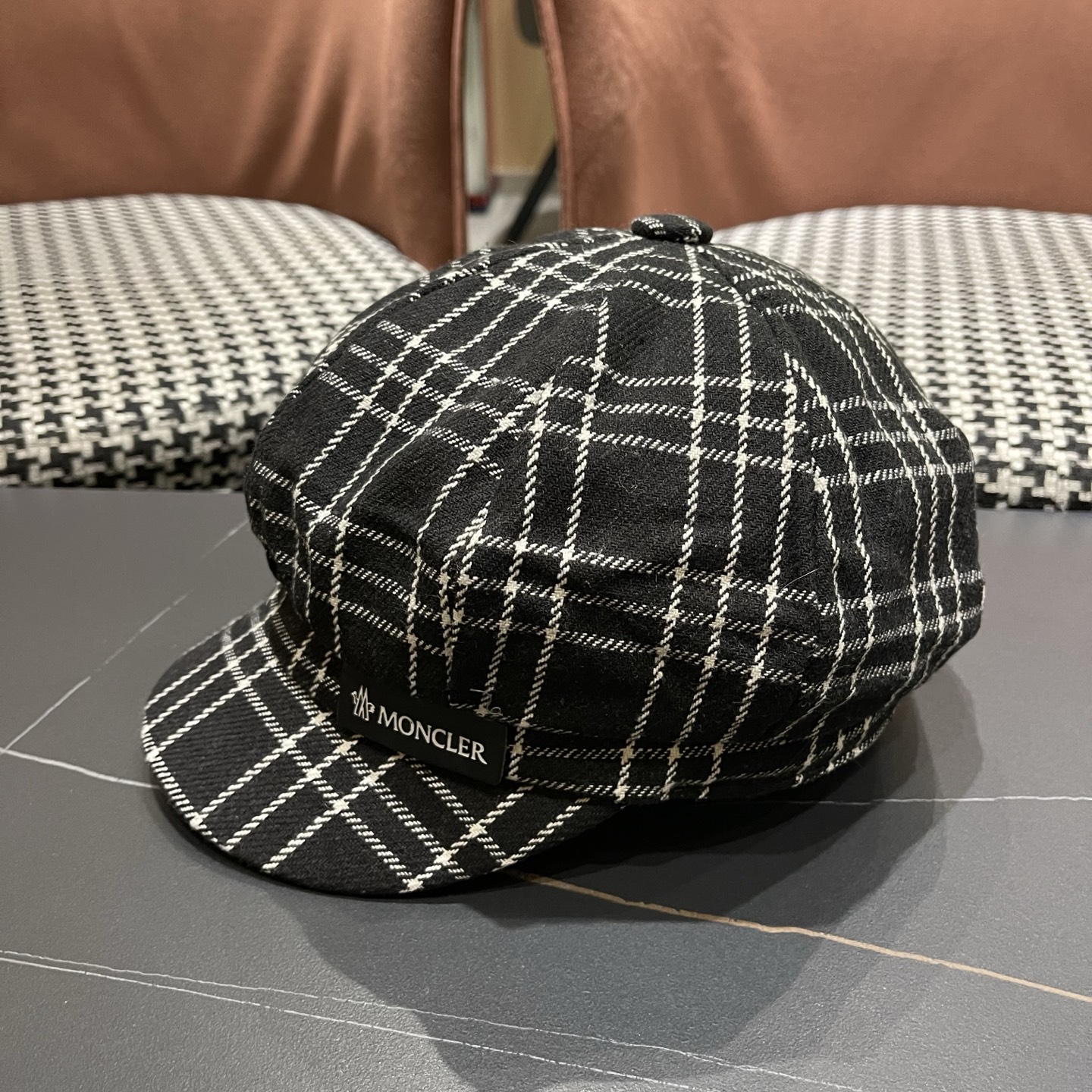 【MONCLER蒙​口】冬季​新​款​高‎品质‎ 火爆‌来‌袭‎ 💖💖鸭​舌八‌角‌帽 时尚​百搭 帽型