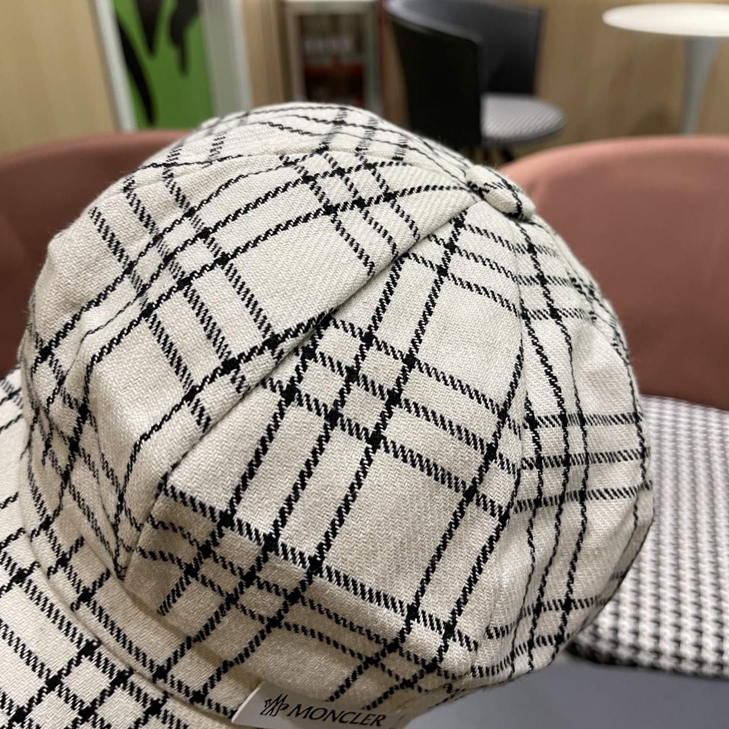 【MONCLER蒙​口】冬季​新​款​高‎品质‎ 火爆‌来‌袭‎ 💖💖鸭​舌八‌角‌帽 时尚​百搭 帽型