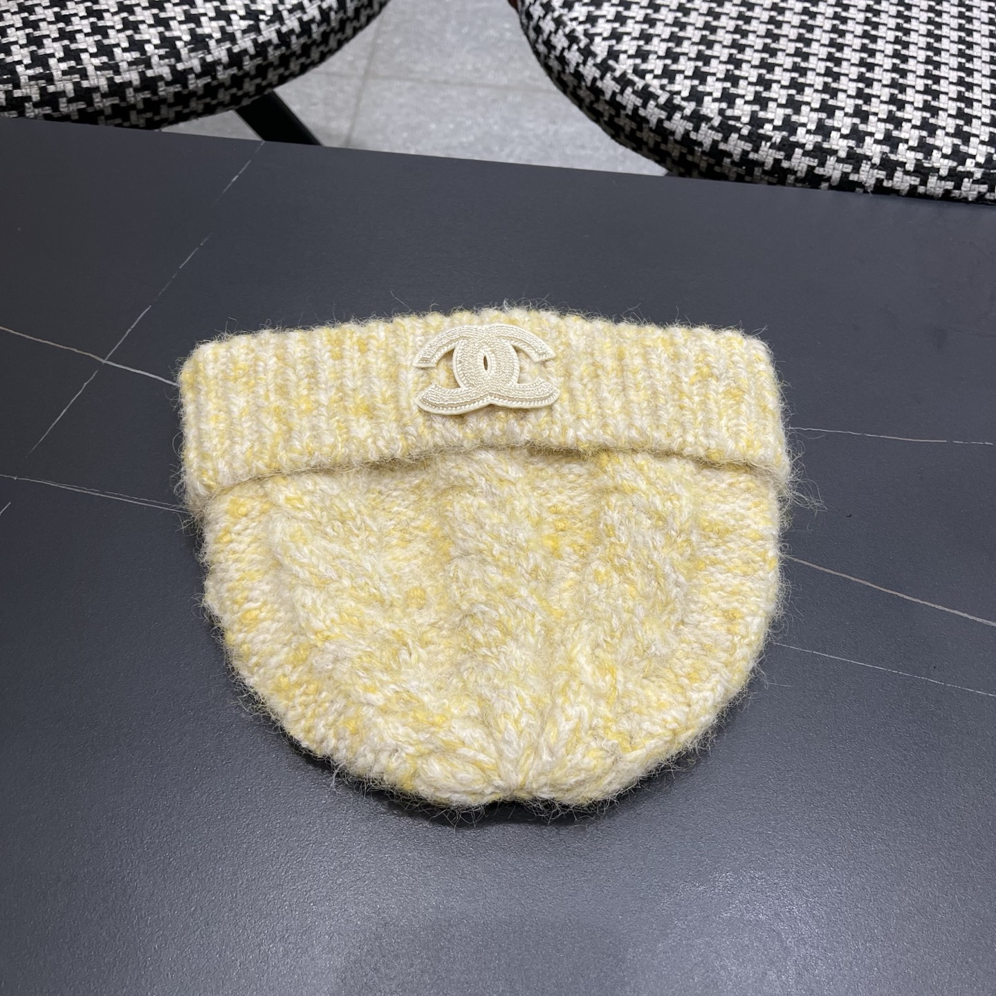 【Chanel香奈儿】2025新款麻花小香风搭配针织毛线帽，时尚简约#保暖款