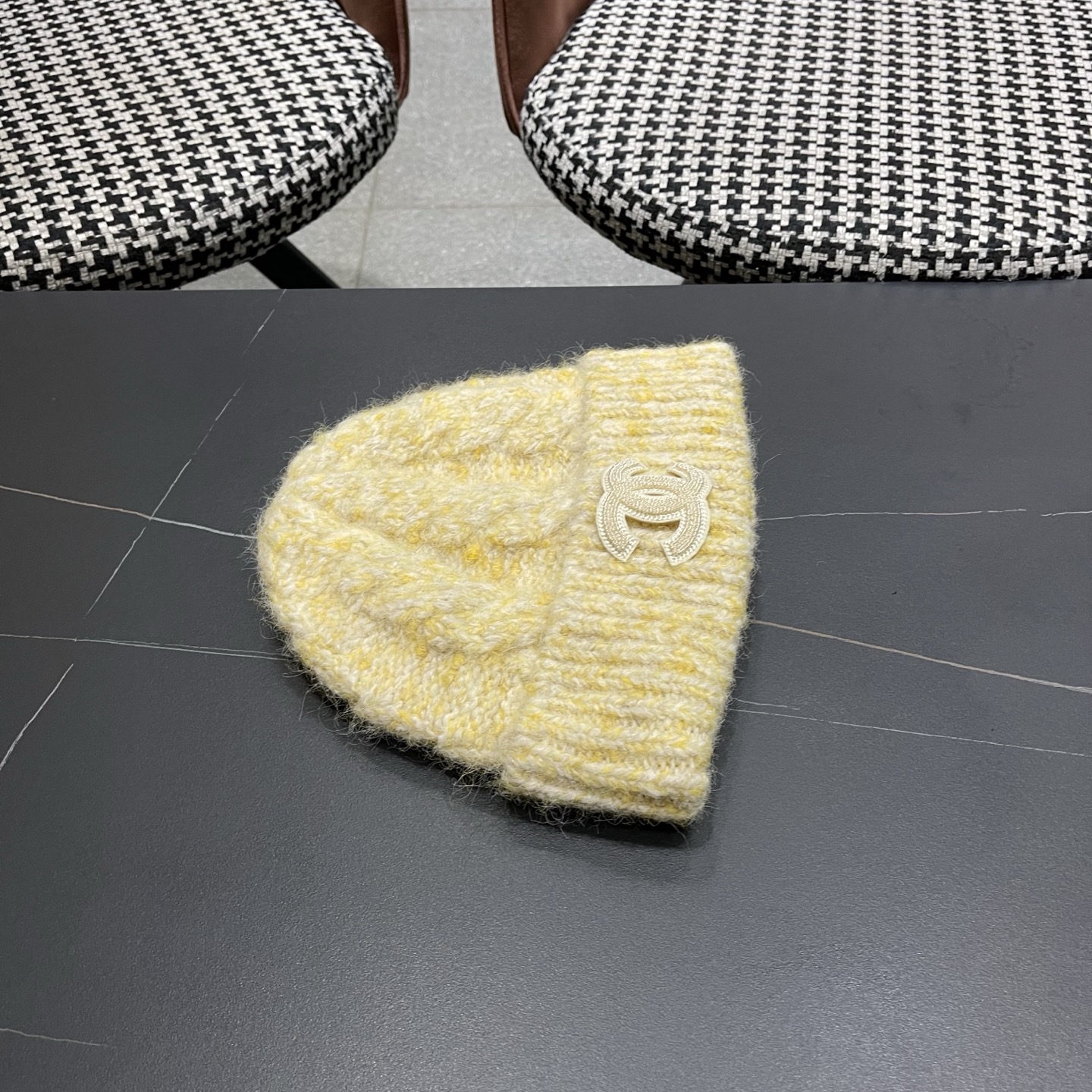 【Chanel香奈儿】2025新款麻花小香风搭配针织毛线帽，时尚简约#保暖款