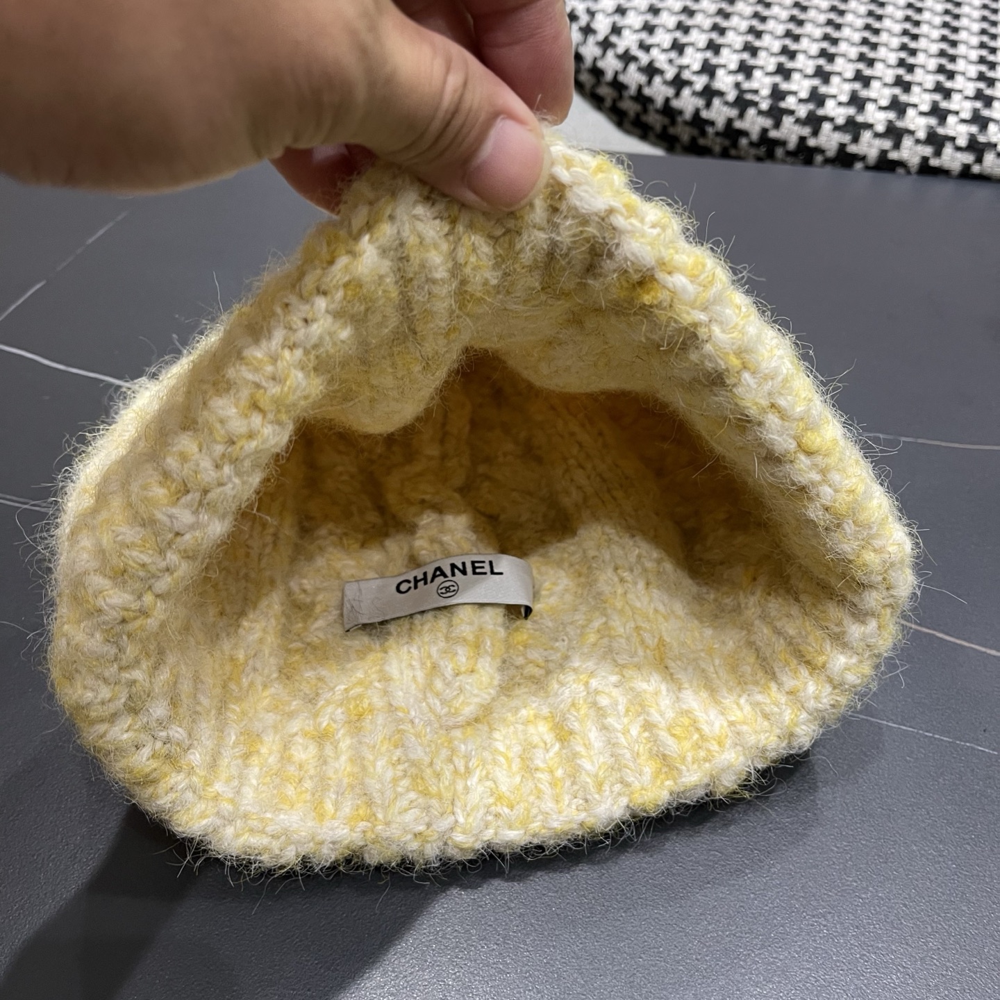 【Chanel香奈儿】2025新款麻花小香风搭配针织毛线帽，时尚简约#保暖款