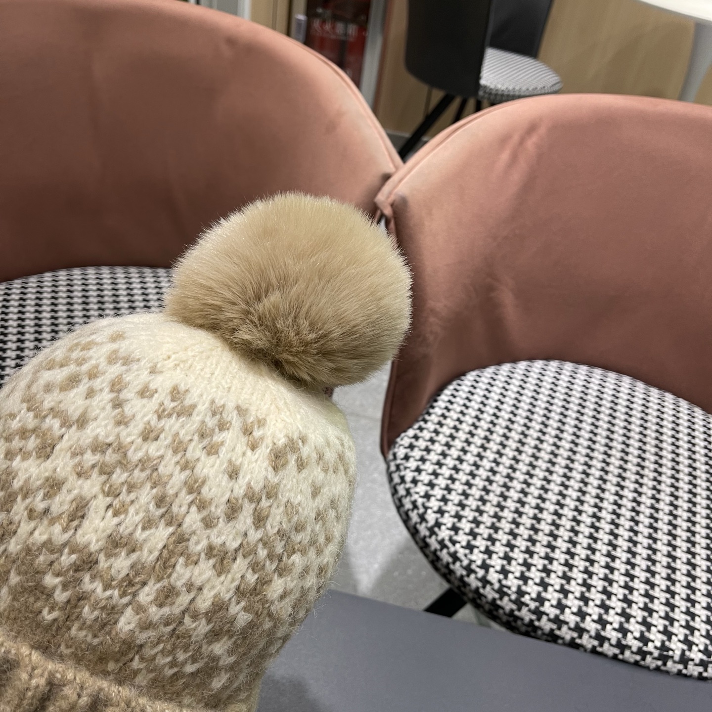 蒙口MONCLER 慵懒风针织帽女冬季保暖巴拉克拉法秋冬天帽子堆堆毛绒毛线帽