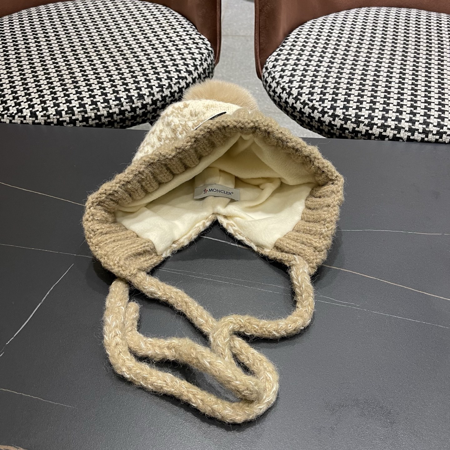 蒙口MONCLER 慵懒风针织帽女冬季保暖巴拉克拉法秋冬天帽子堆堆毛绒毛线帽